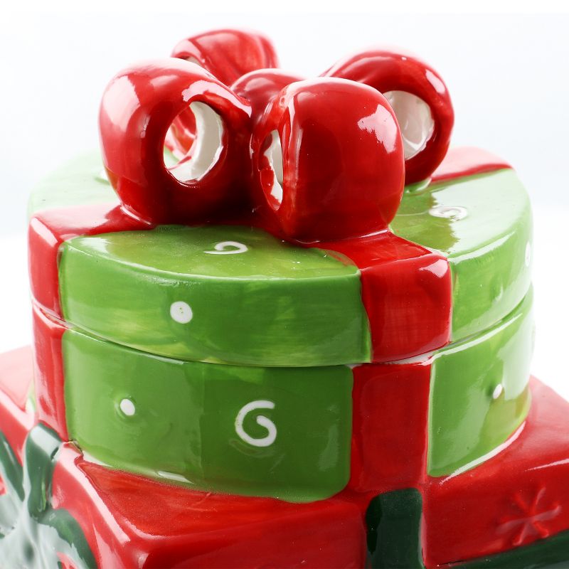 Gibson Home Christmas Estate 7.5 Inch Gift Box Holiday Cookie Jar