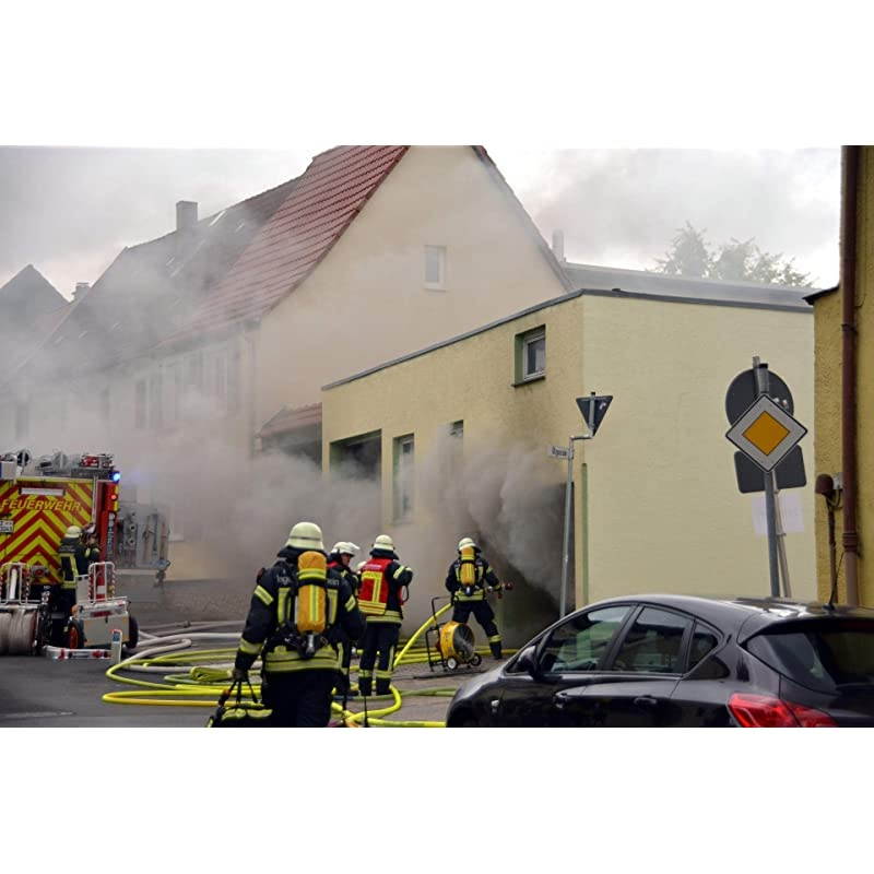 BC365CRS 500 Channel Scanner and Alarm Clock Tram 1089BNC Scanner MiniMagnet Antenna VHFUHF800MHz1 300MHz with BNCMale Connector