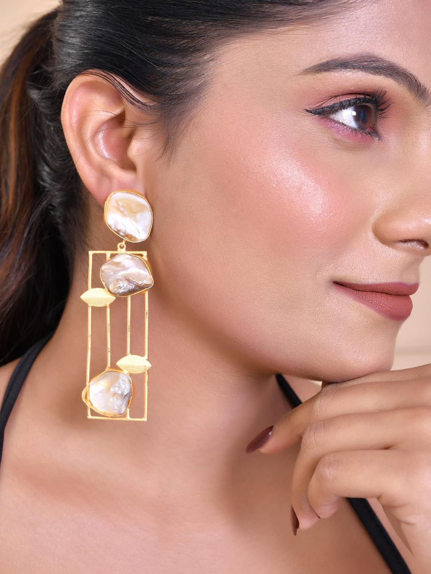 VOJ Gold Platet Gray Stone Stuuded Contemporay Rectangular Shaped Earrings for Women
