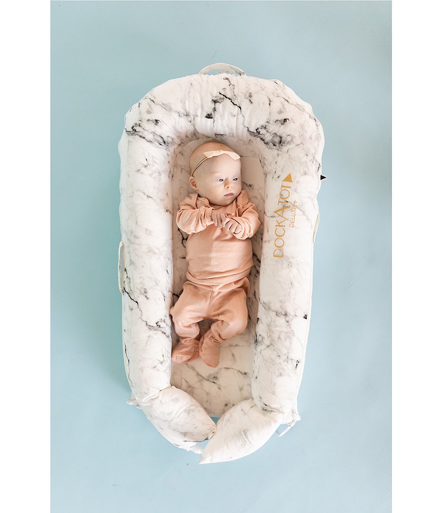 DockATot 0-8 Months Carrara Marble Deluxe Dock Cover, Stage 1