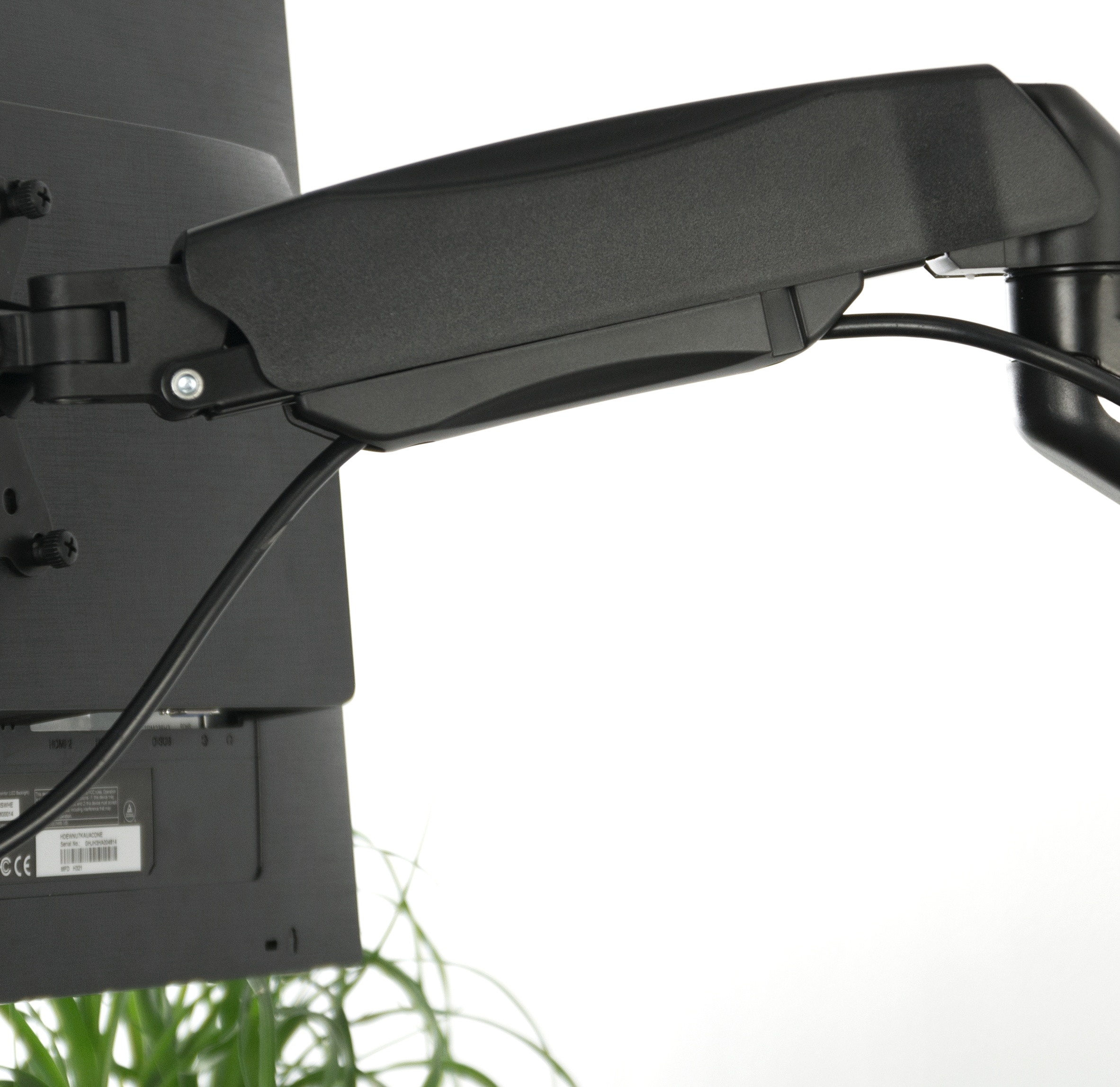 VIVO Black Gas Spring Extended Arm Full Motion Articulating Monitor Wall Mount for 17" to 27" Screens (MOUNT-V001G)