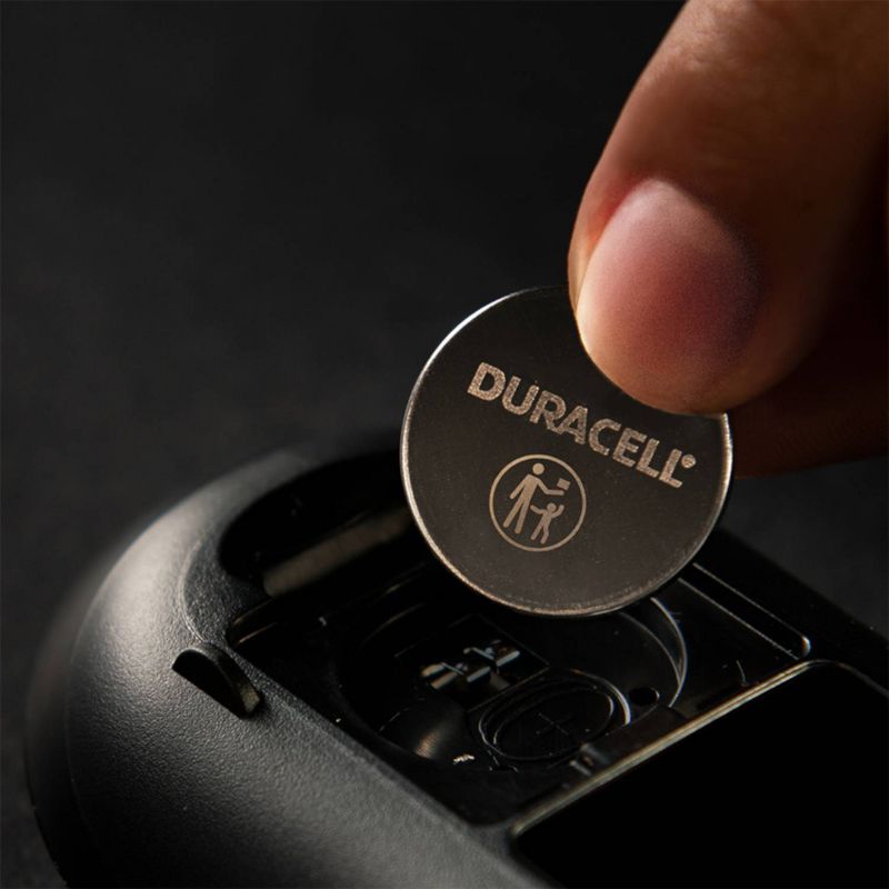 Duracell 2032 Batteries Lithium Coin Button - 6 Pack - Specialty Battery w/ Bitterant Technology