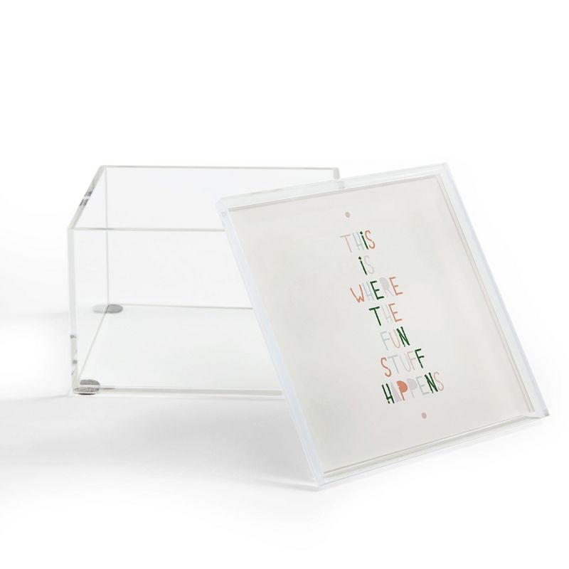 Olivia & May Set of 3 Weave Baskets with Wooden Lids