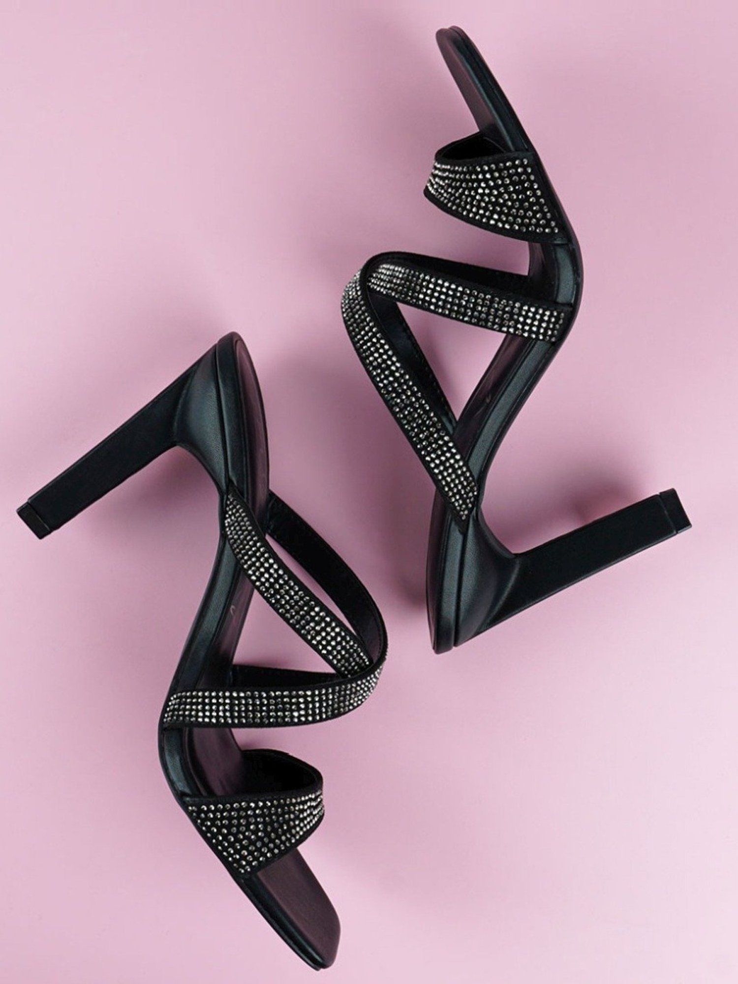 London Rag Women's Wapit Black Casual Sandals