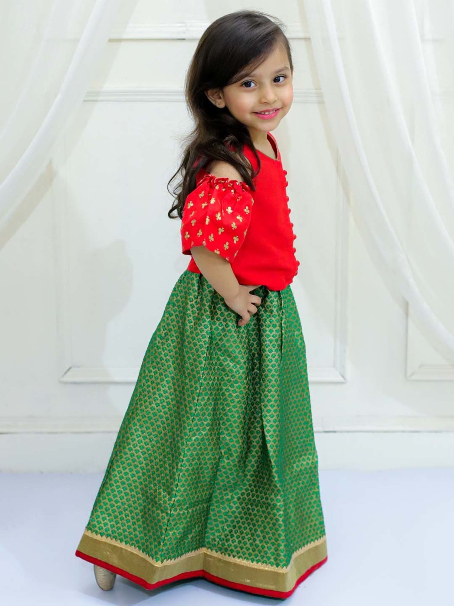 TWISHA Kids Red & Green Printed Top Set