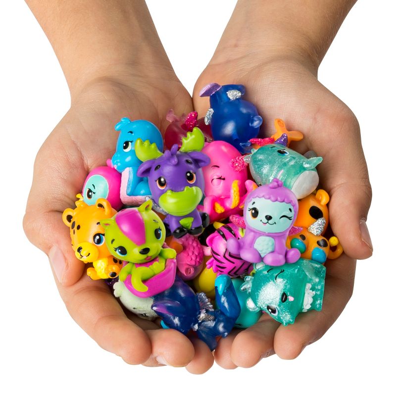 Hatchimals CollEGGtibles - The Hatchimals Star Unboxing Kit with Assorted Hatchimals