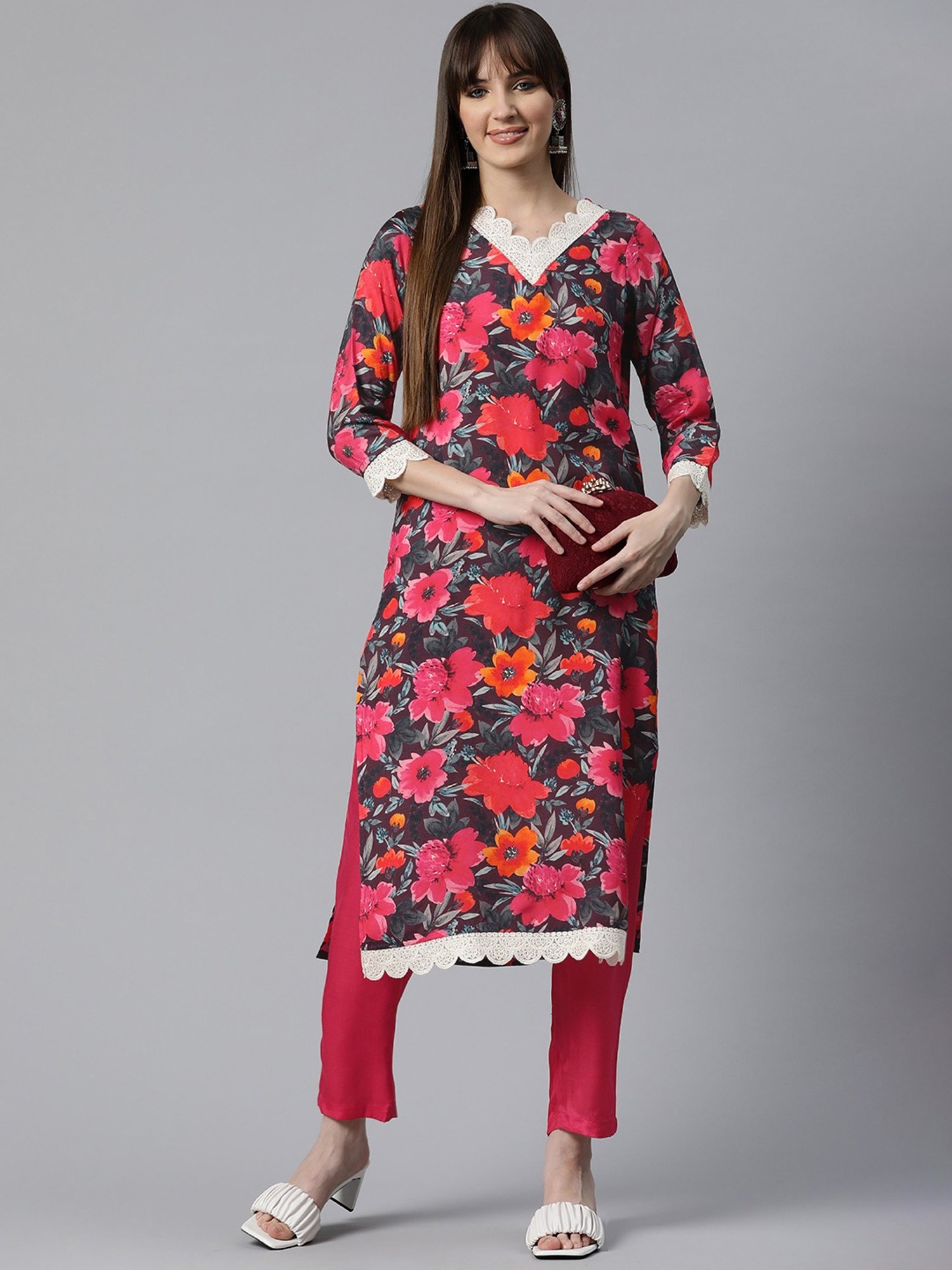 READIPRINT FASHIONS Black & Pink Floral Print Kurta Pant Set