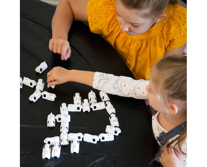  Fat Brain Toys Dalmatian Dominoes FB397-1
