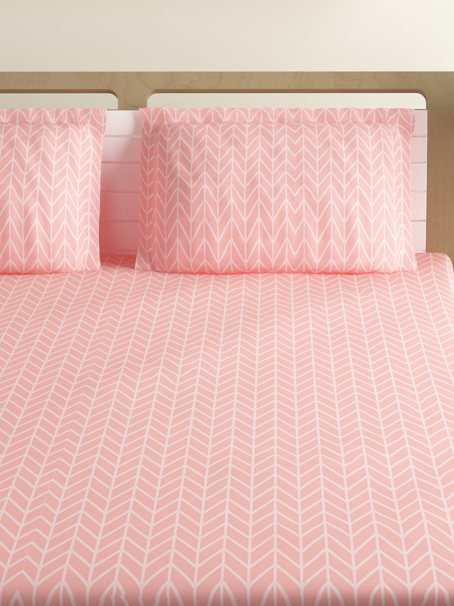 Swayam Pure Magic Geometric White & Pink 144 TC Cotton King Bedsheet with 2 Pillow covers