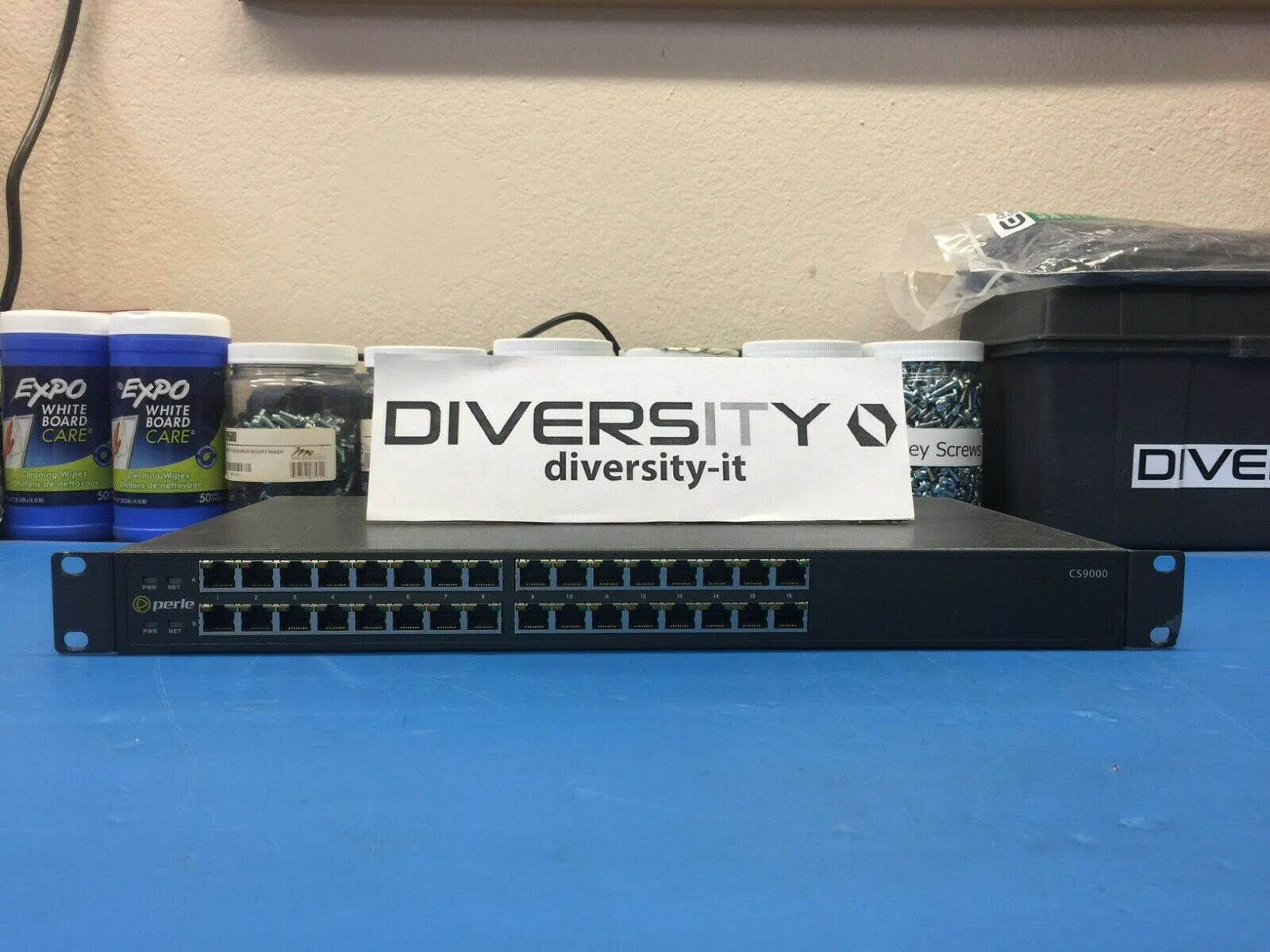 Perle CS9000 CS9032 32-Port Console Server