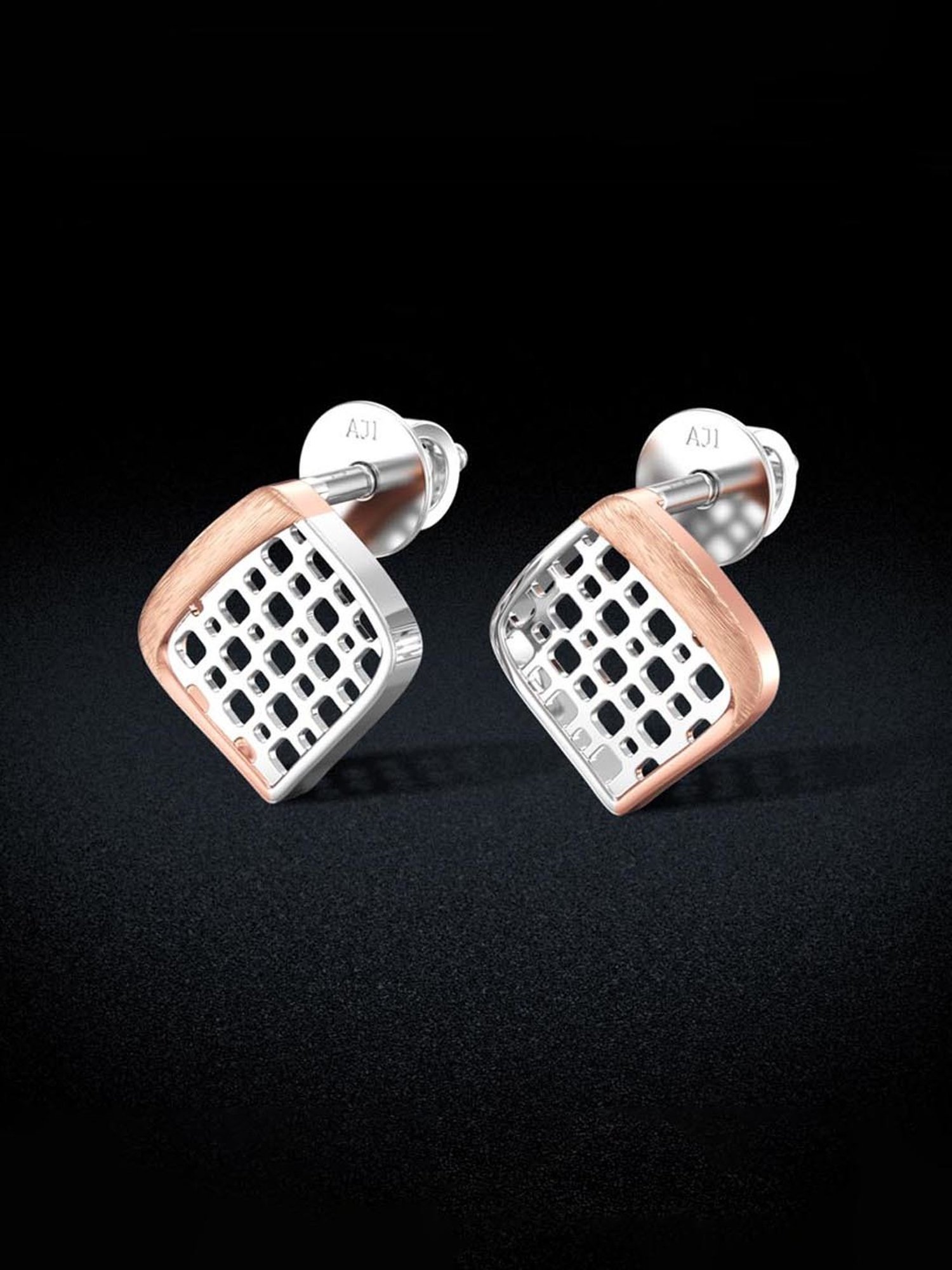 Joyalukkas 950 Platinum Forward Fashion Ear Stud