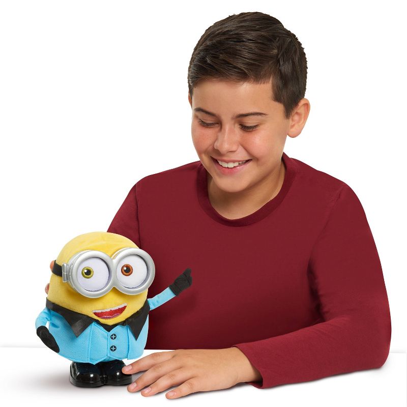 Illumination's Minions: The Rise of Gru Disco Dancing Bob Feature Plush