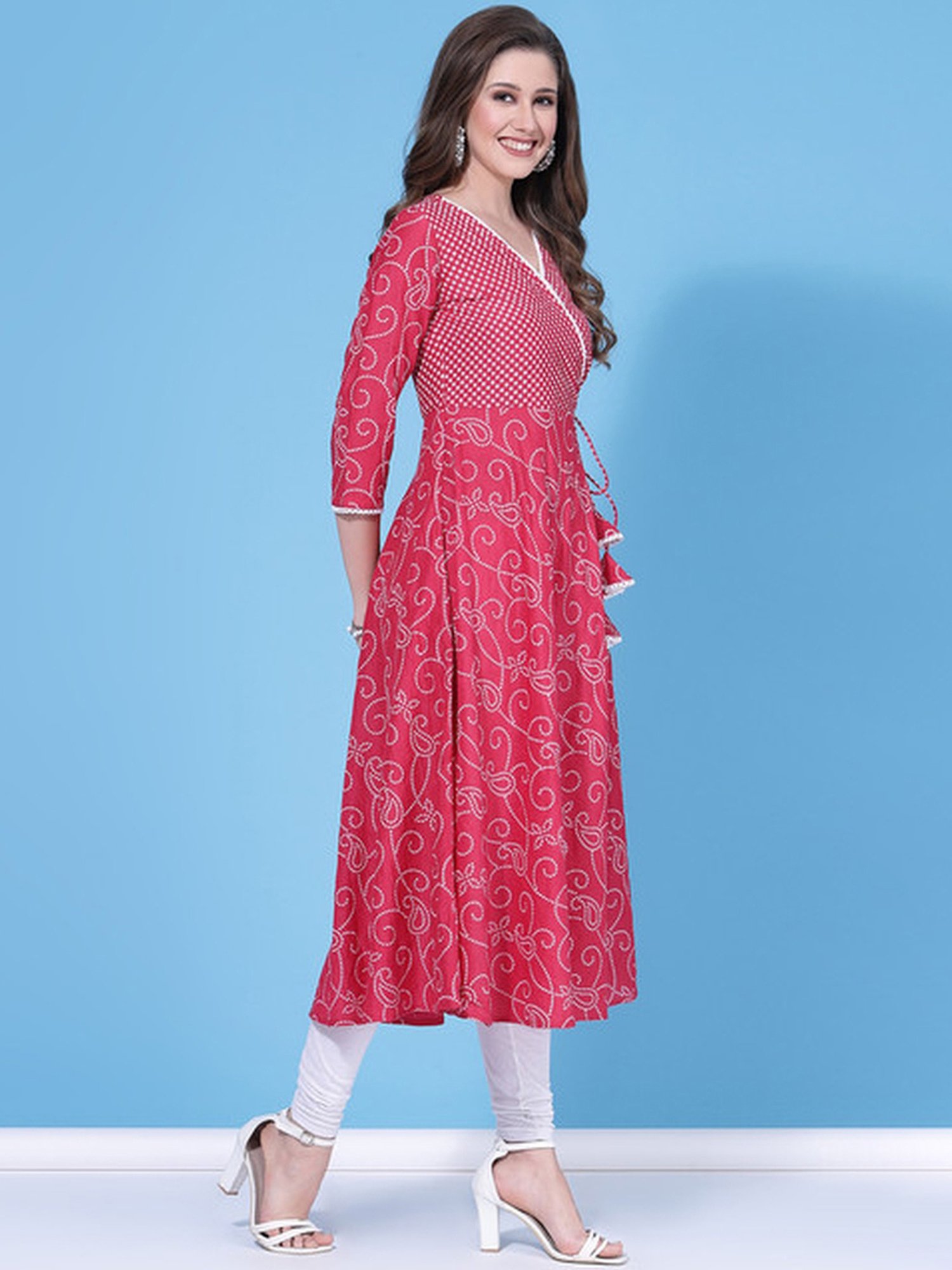 Skylee Pink & White Bandhani Print A Line Kurta