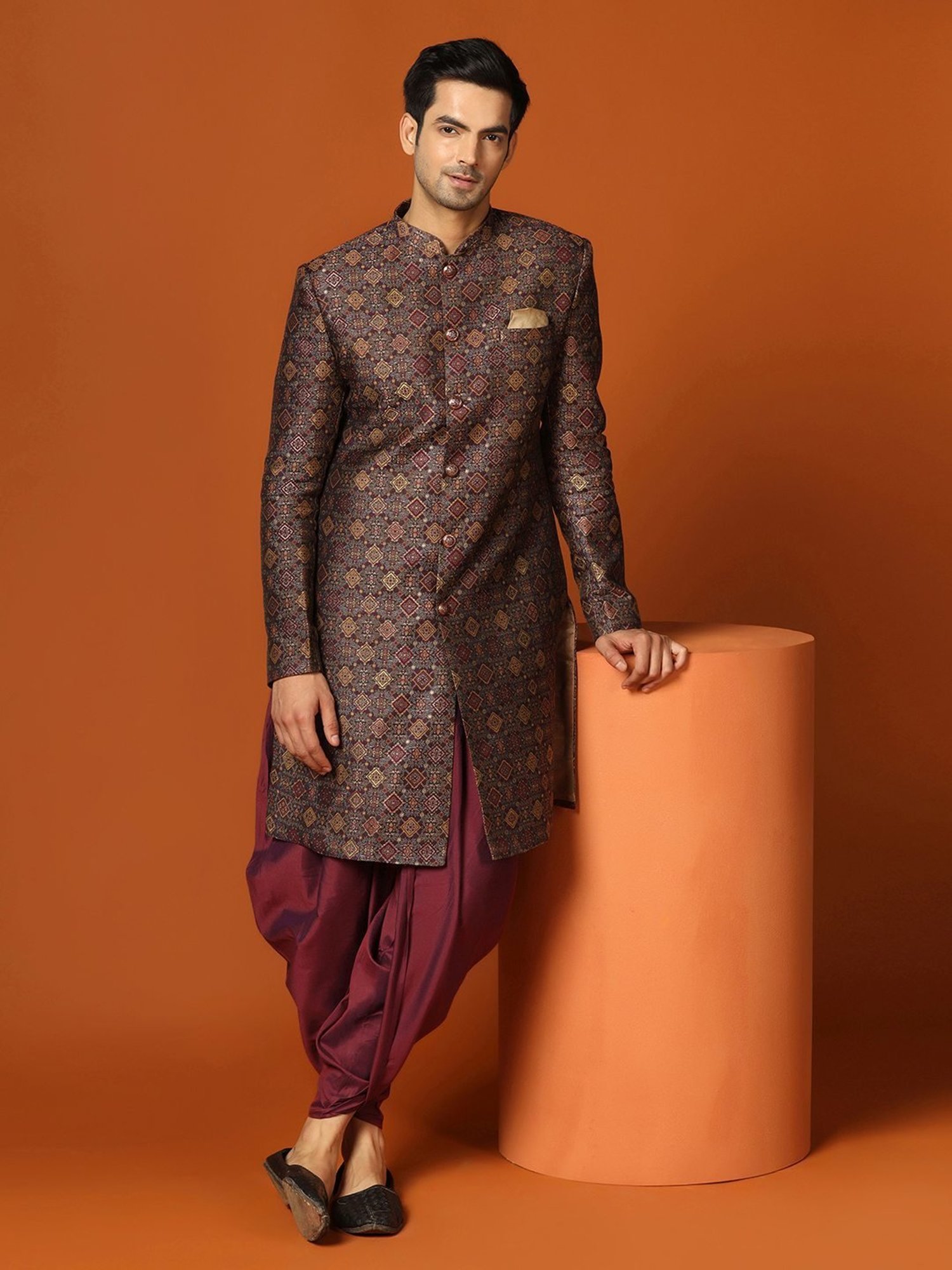 KISAH Maroon Regular Fit Self Pattern Sherwani Set