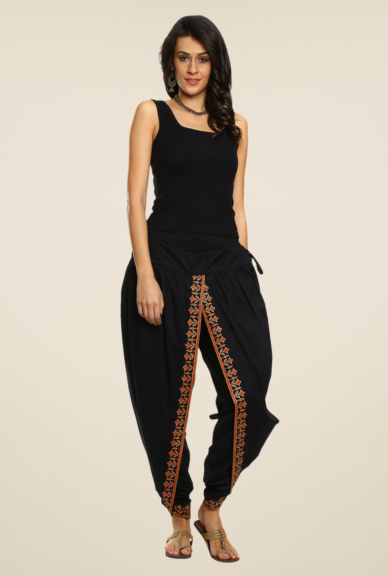 9rasa Black Solid Dhoti Pants
