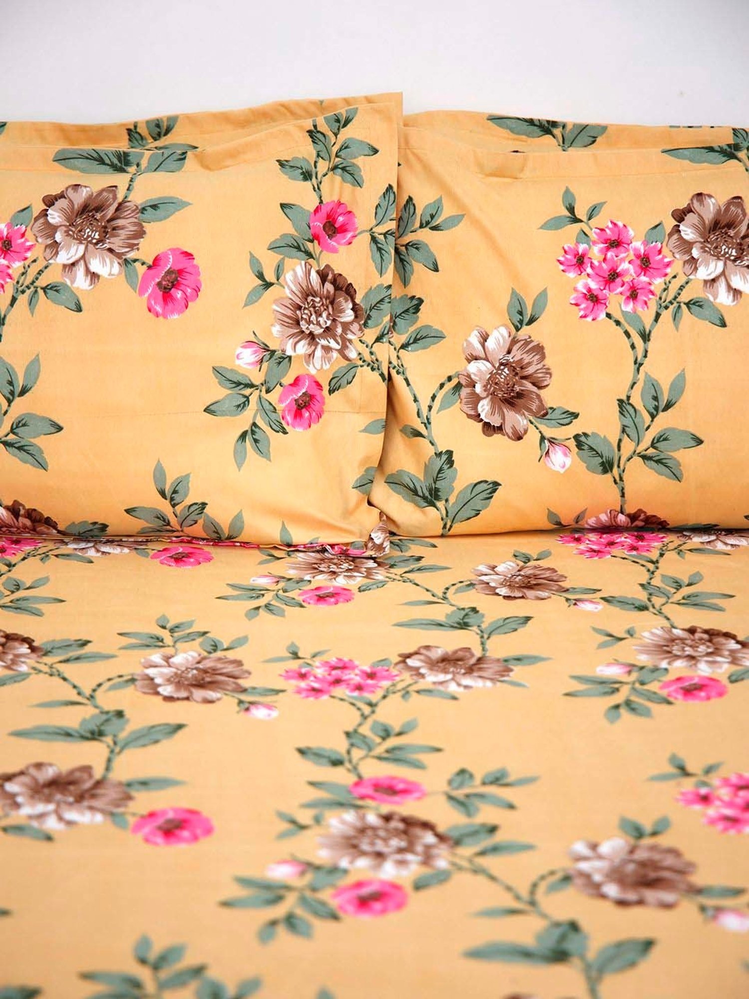 Ariana Yellow Microfibre 144 TC Queen Bedsheet With 2 Pillow Covers