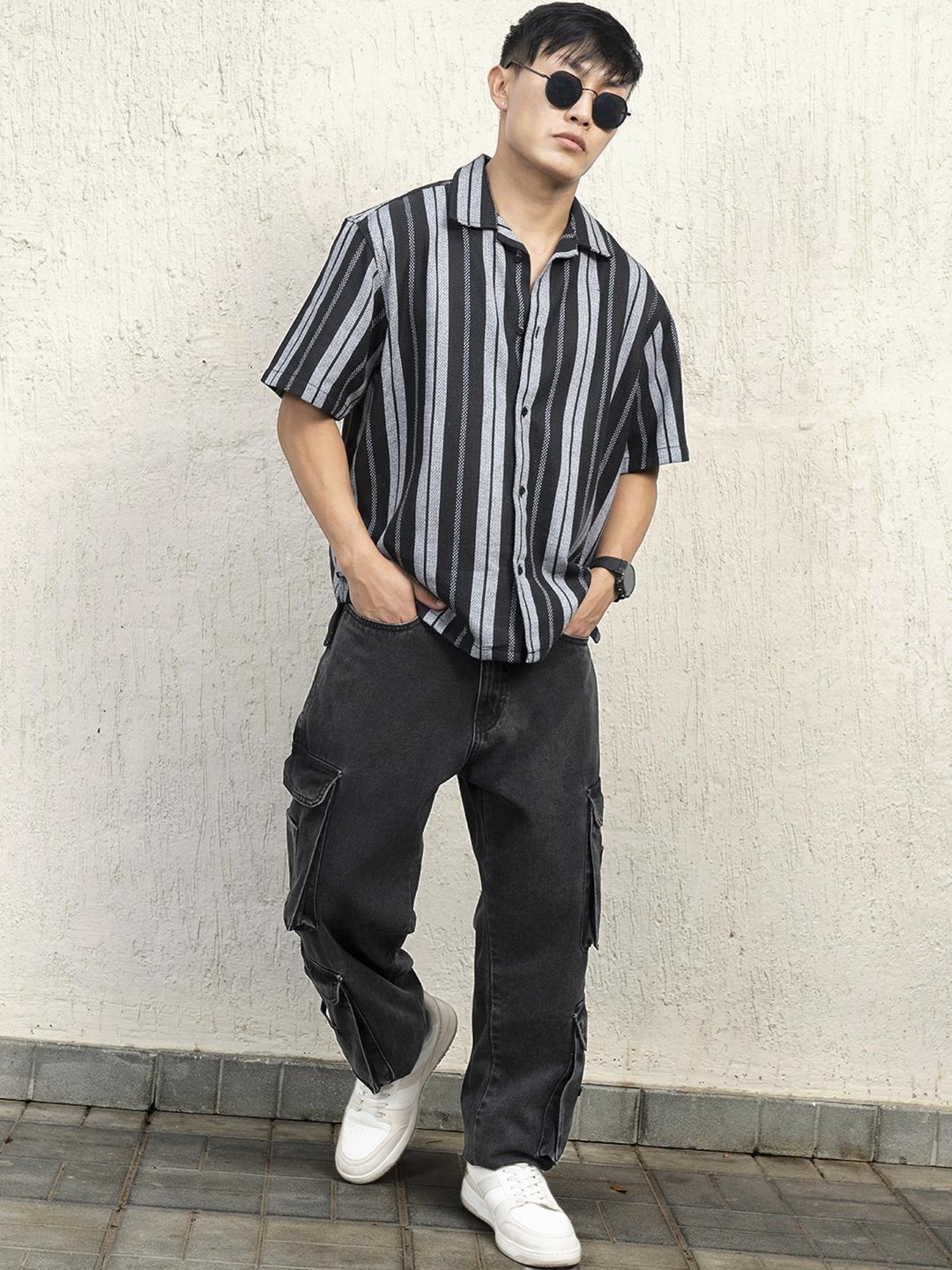 Hubberholme Men Cotton Short Sleeves Oversized Striped Shirt 8