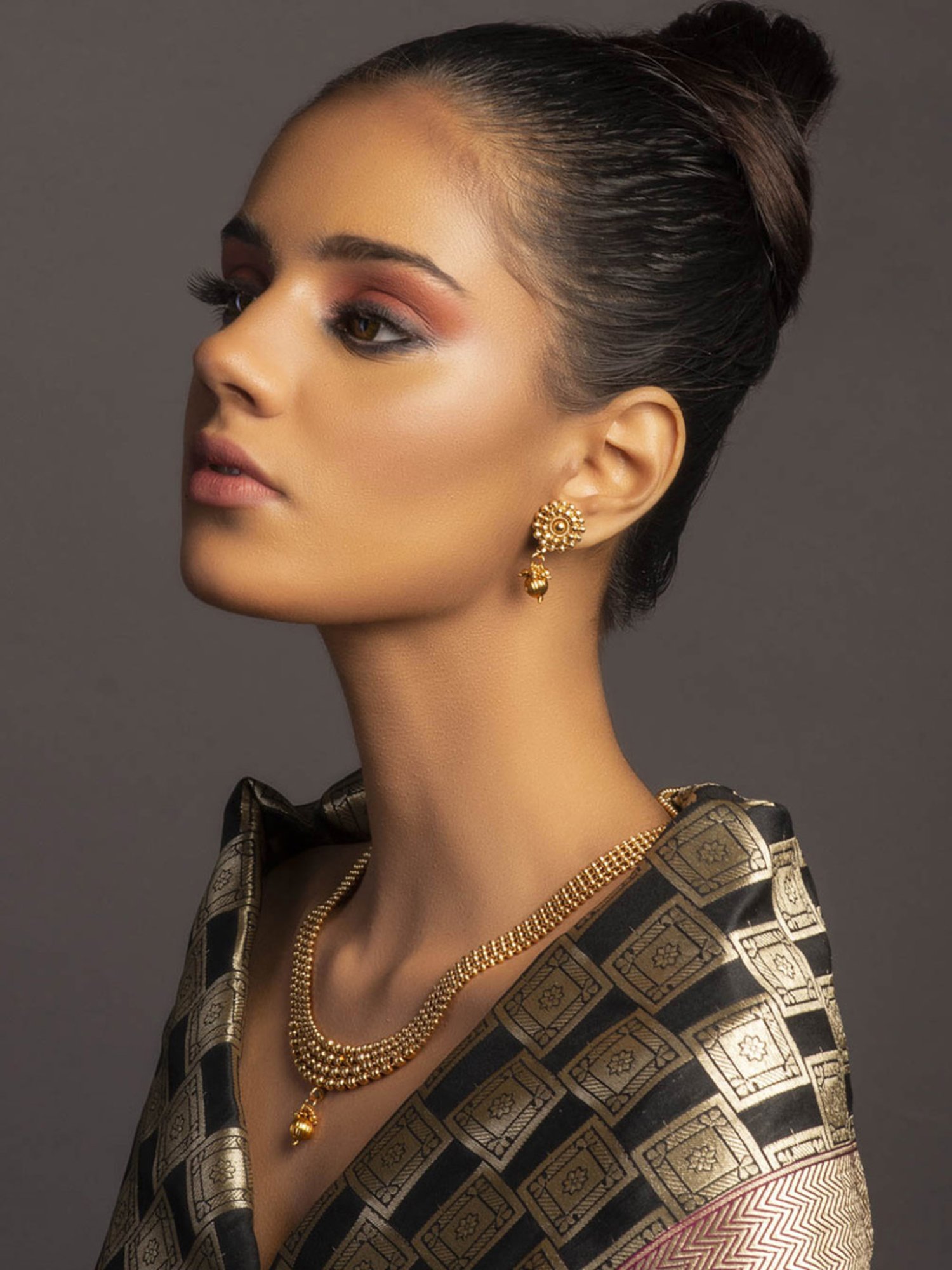 Fida Golden Jewellery Set