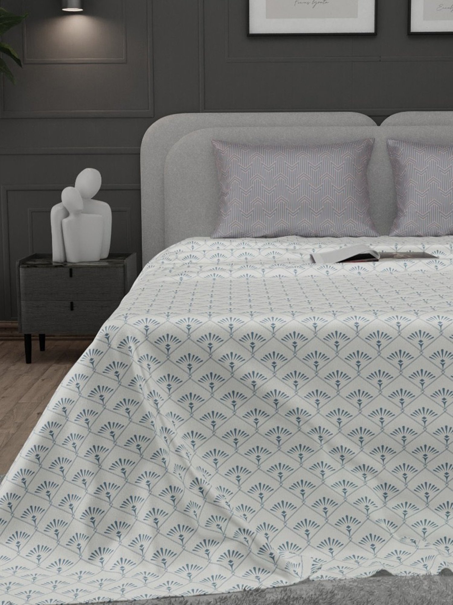 Stoa Paris Elegance Blue Polyester 300 TC Sateen King Size Bed Sheet With 2 Pillow Covers