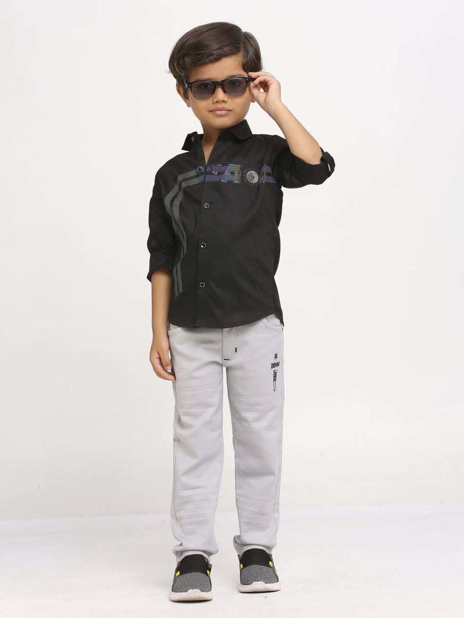 Kids Island Boys Black & Grey Printed Full Sleeves Clothing Set