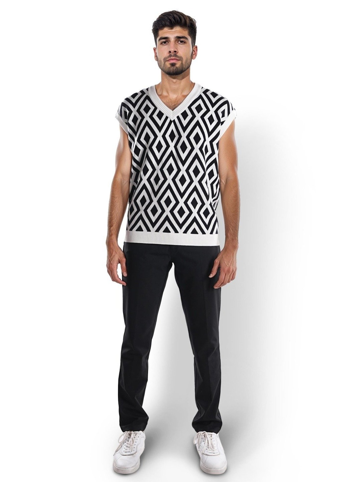 Celio* Black Regular Fit Printed Sweater