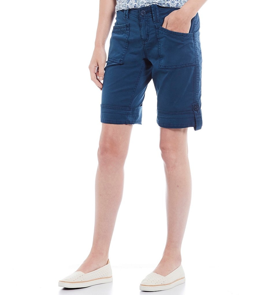 Aventura Arden V2 Twill Solid Bermuda Short