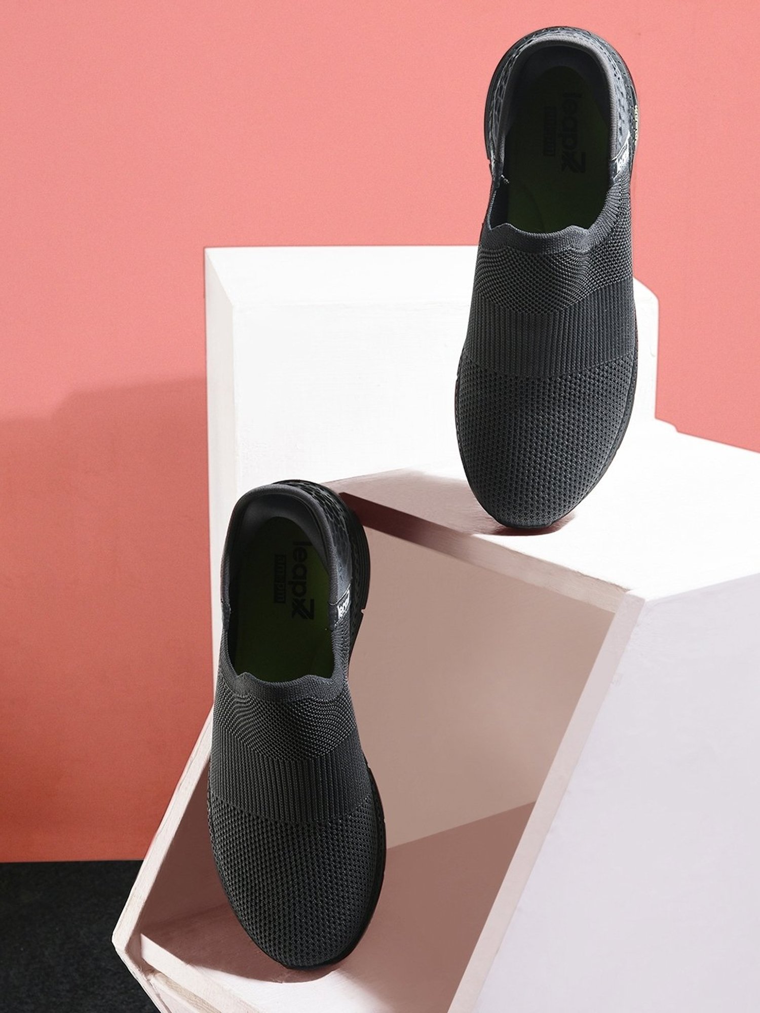 Leap7x by Liberty Men's Charcoal Grey Walking Shoes