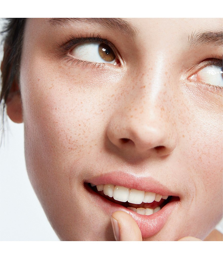 Elizabeth Arden Sheer Kiss Lip Oil