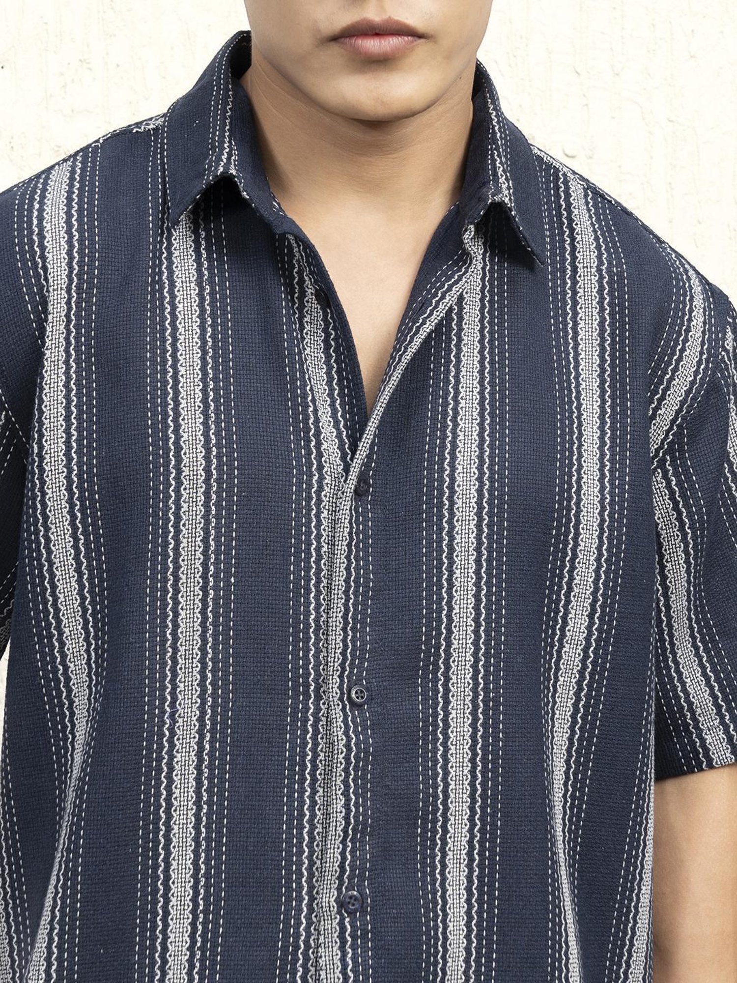 Hubberholme Men Cotton Short Sleeves Oversized Striped Shirt 11