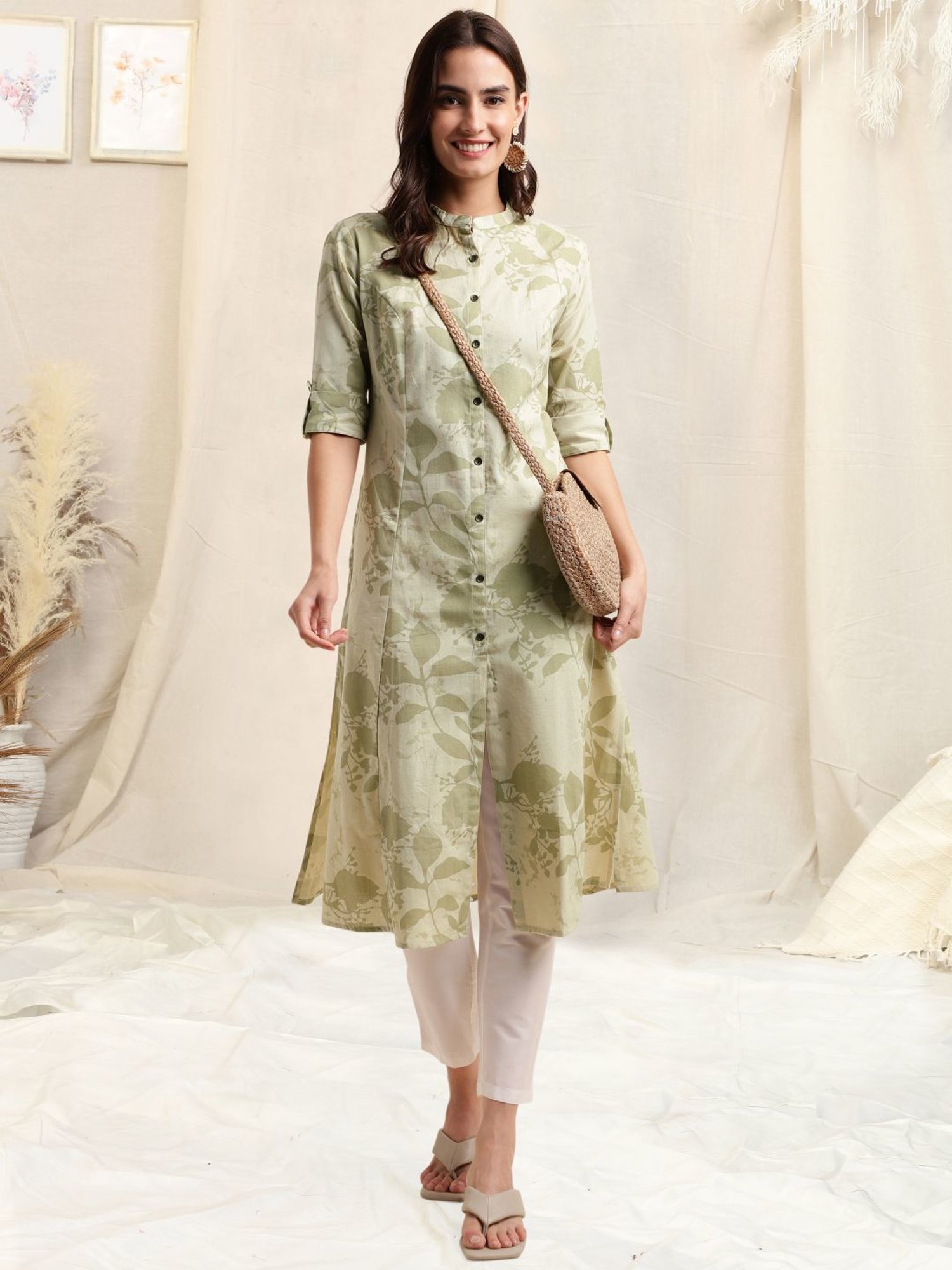 MIRCHI FASHION Beige Cotton Floral Print Straight Kurta
