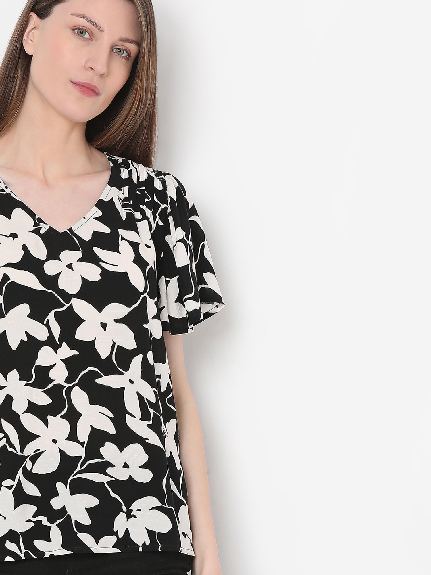 Vero Moda Black & White Floral Print Top
