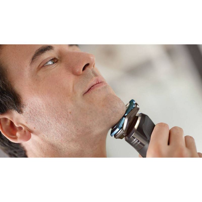 Philips Norelco Series 7500 Wet & Dry Men's Rechargeable Electric Shaver with Smartclean - S7783/84