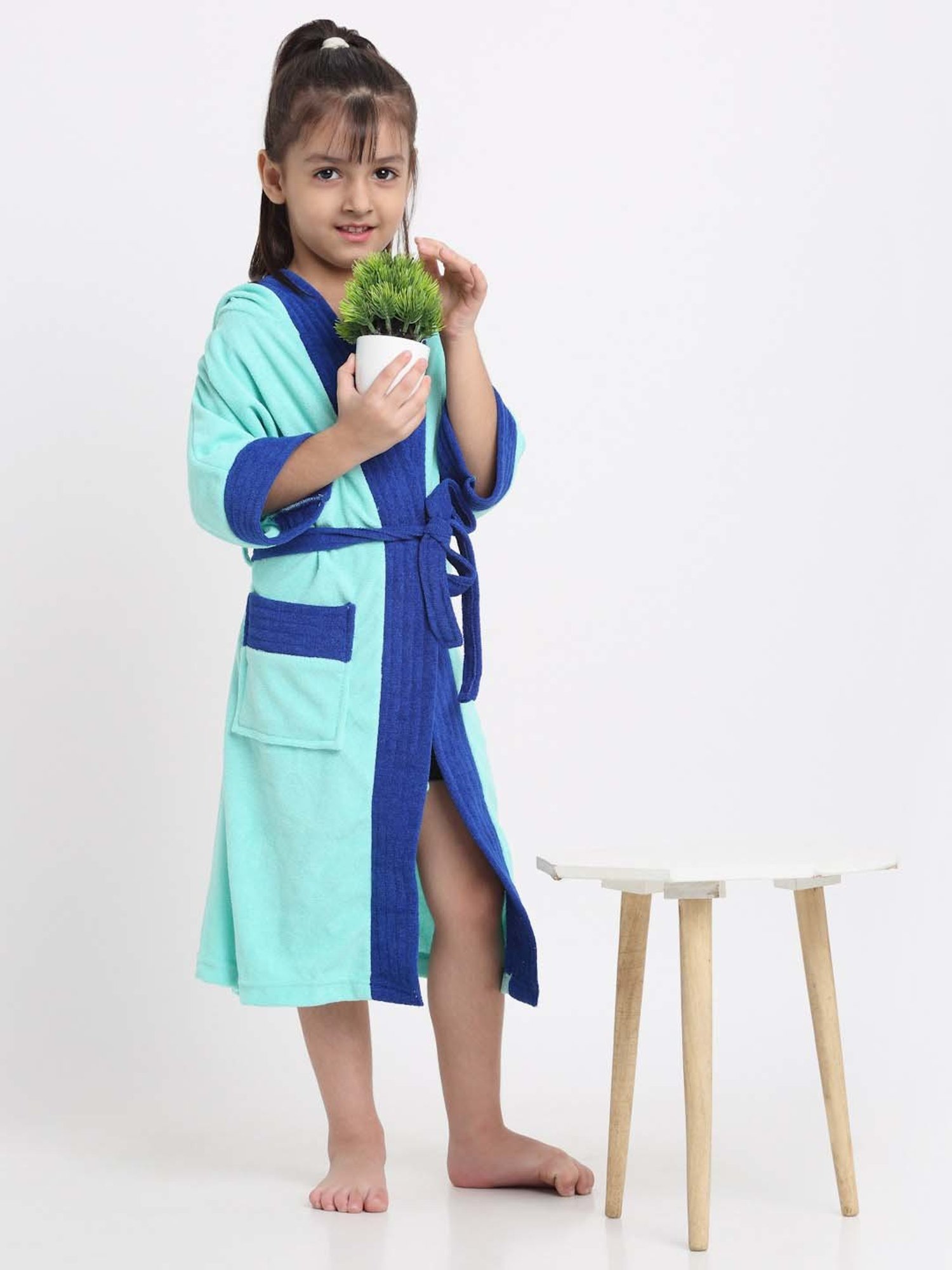 Creeva Melodious Black & Turkish Micro Terry 225 GSM Kids Hooded Bathrobe 4-5 Years With Pocket