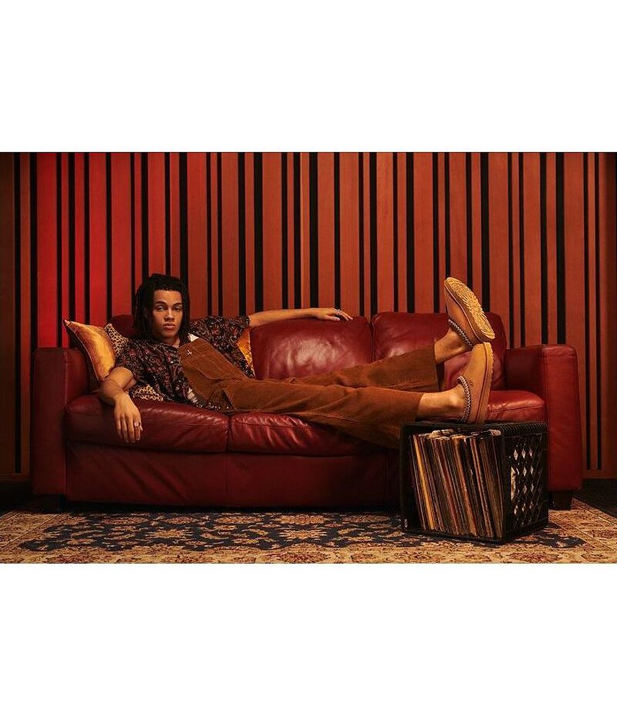 UGG&reg; Men's Scuff Logo Suede Slippers