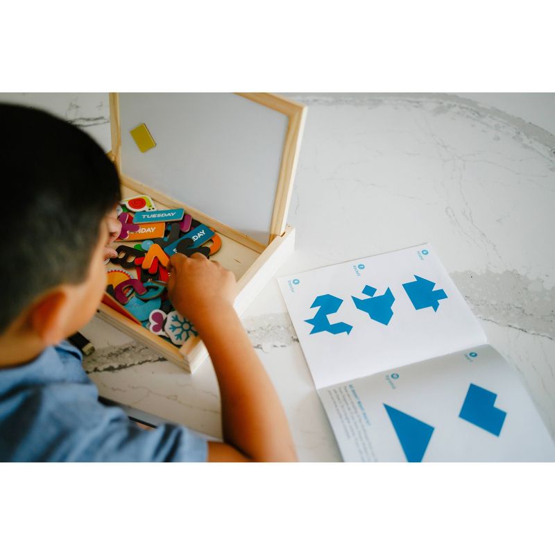 Chuckle & Roar Travel Easel