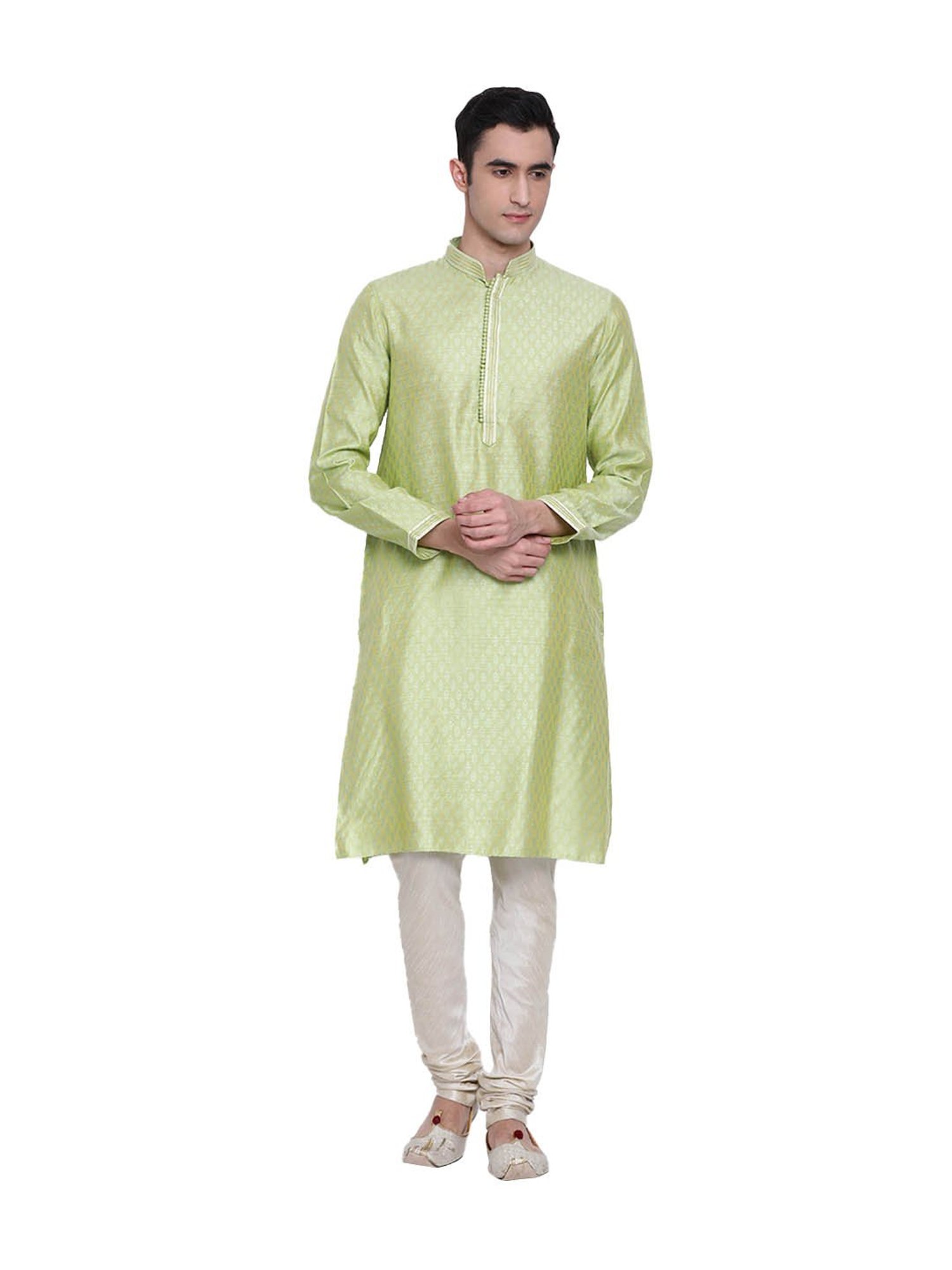 Sanwara Green Embroidered Mandarin Collar Kurta & Pyjama Set