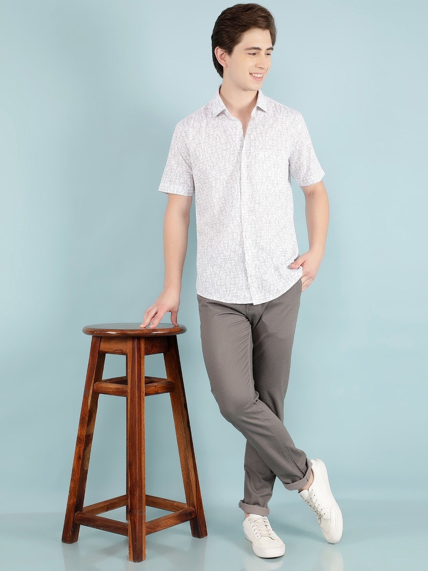 Crimsoune Club White Cotton Slim Fit Printed Shirt
