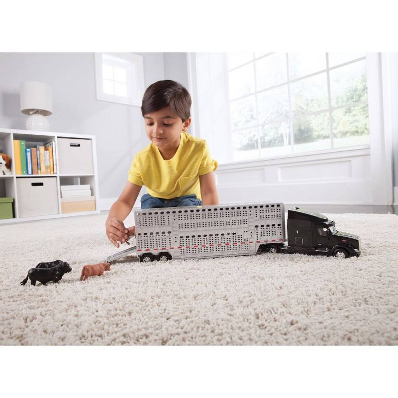 TOMY Peterbilt - 1:32 579 Semi with Cattle Trailer
