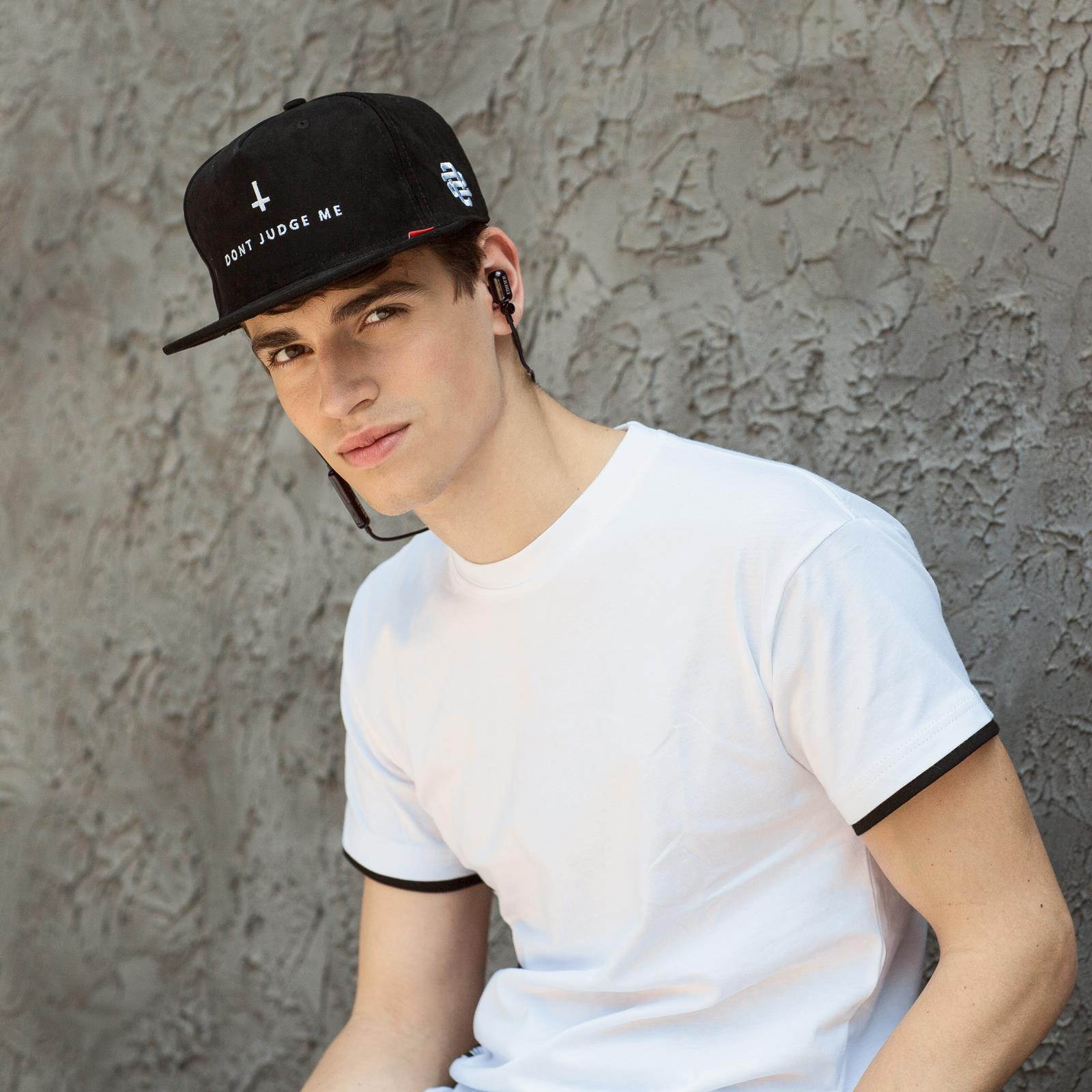 Edifier W293BT Bluetooth v4.1 aptX In-ear Headphones Earphones IPX7 Sweatproof Waterproof Dual Battery - Silver