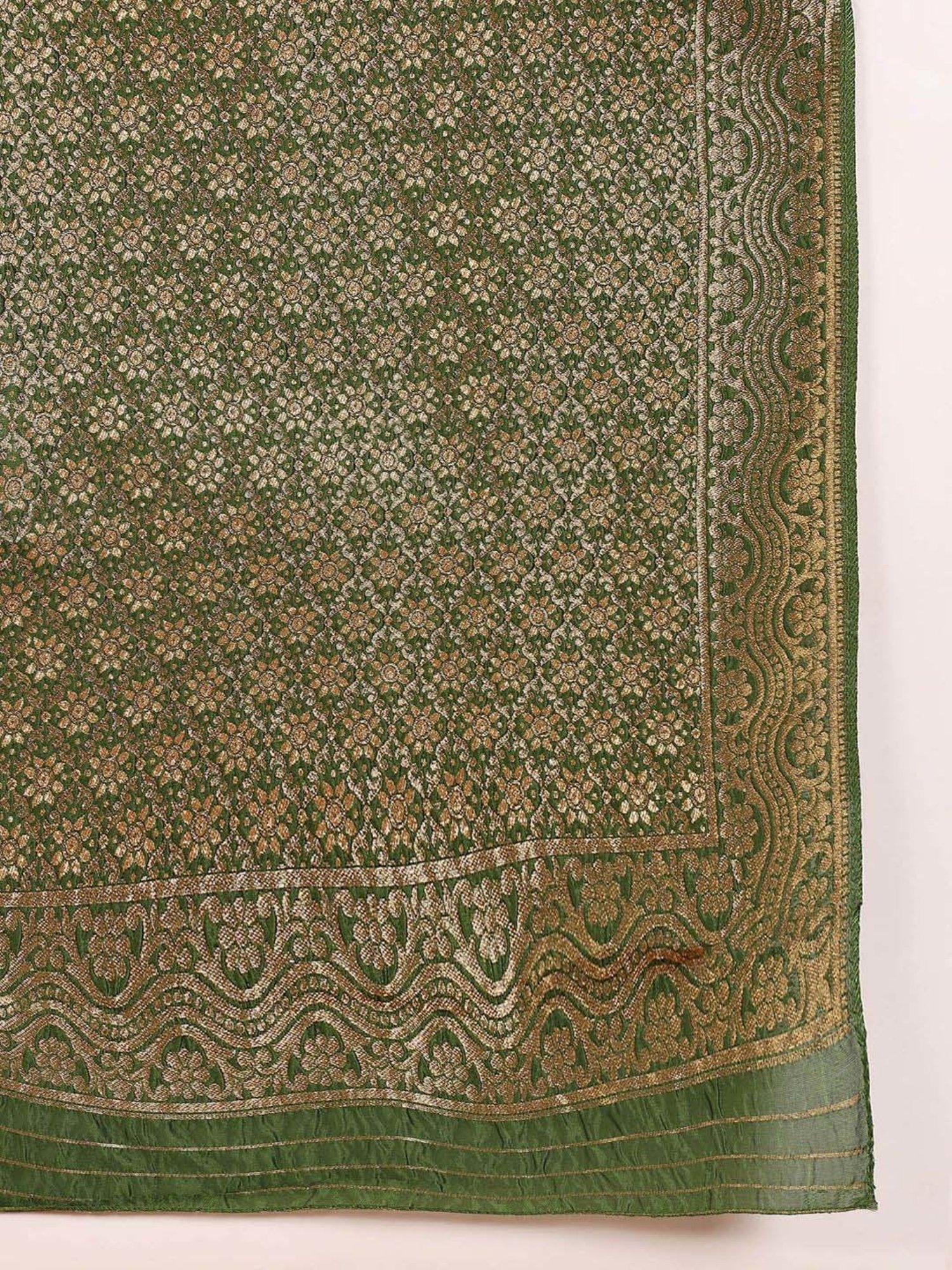 Vaamsi Green Woven Pattern Kurta Pant Set With Dupatta