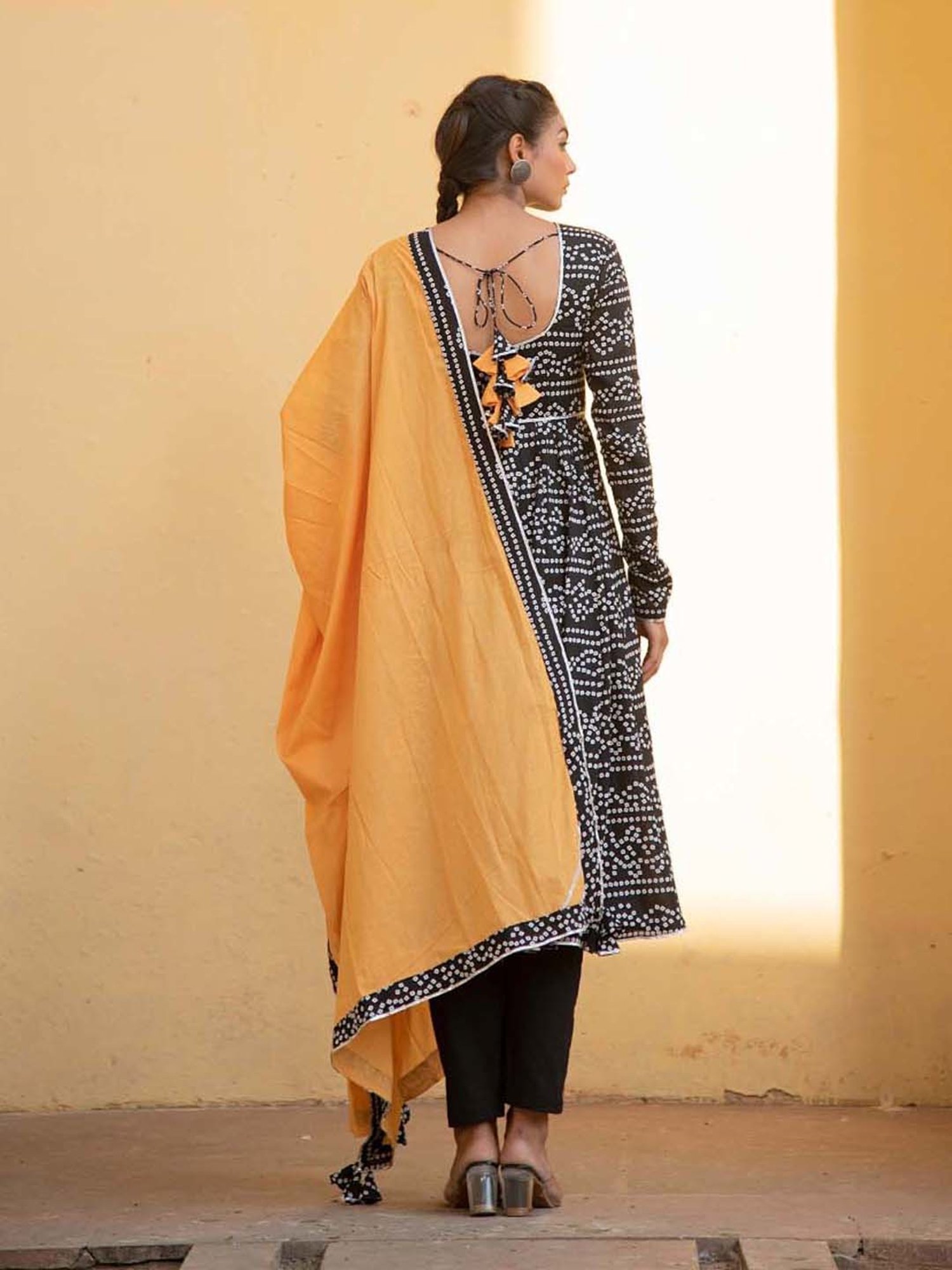 KAORI BY SHREYA AGARWAL Black Cotton Printed Kurta Pant Set With Dupatta