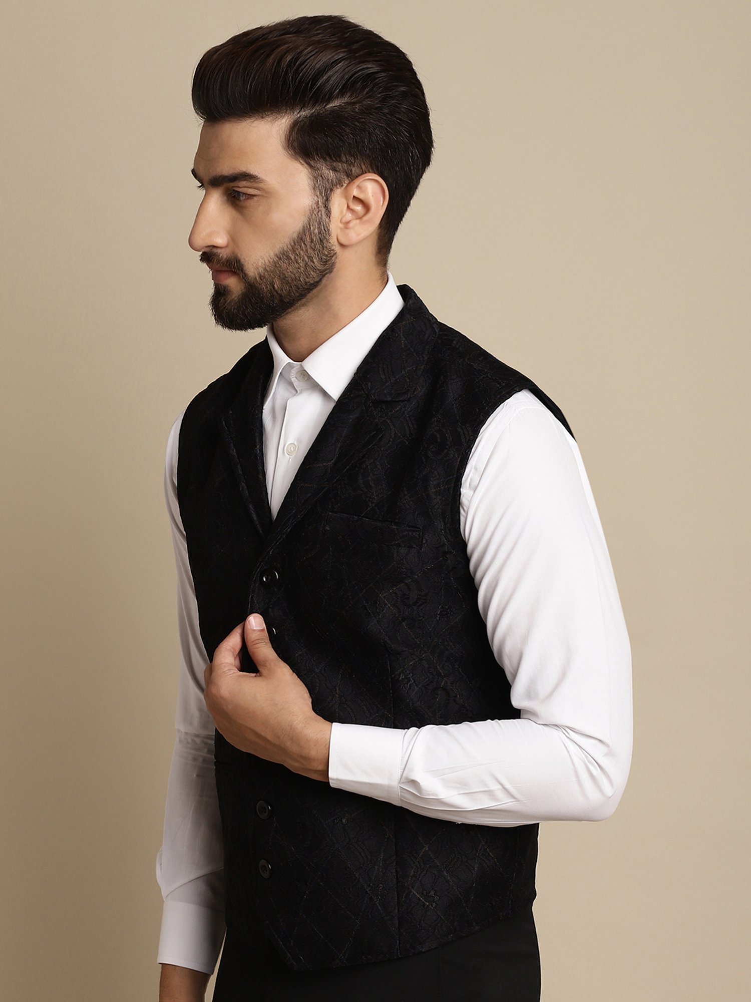 Even Black Regular Fit Embroidered Notch Lapel Waistcoat