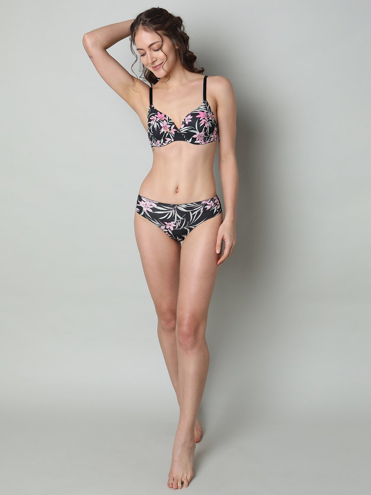 Vero Moda Intimates Black Floral Print Medium Coverage T-Shirt Bra