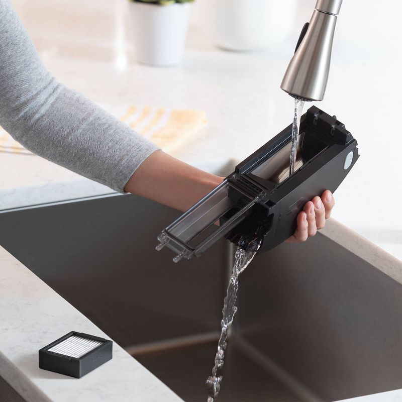 iRobot Roomba e5 (5150) Wi-Fi Connected Robot Vacuum