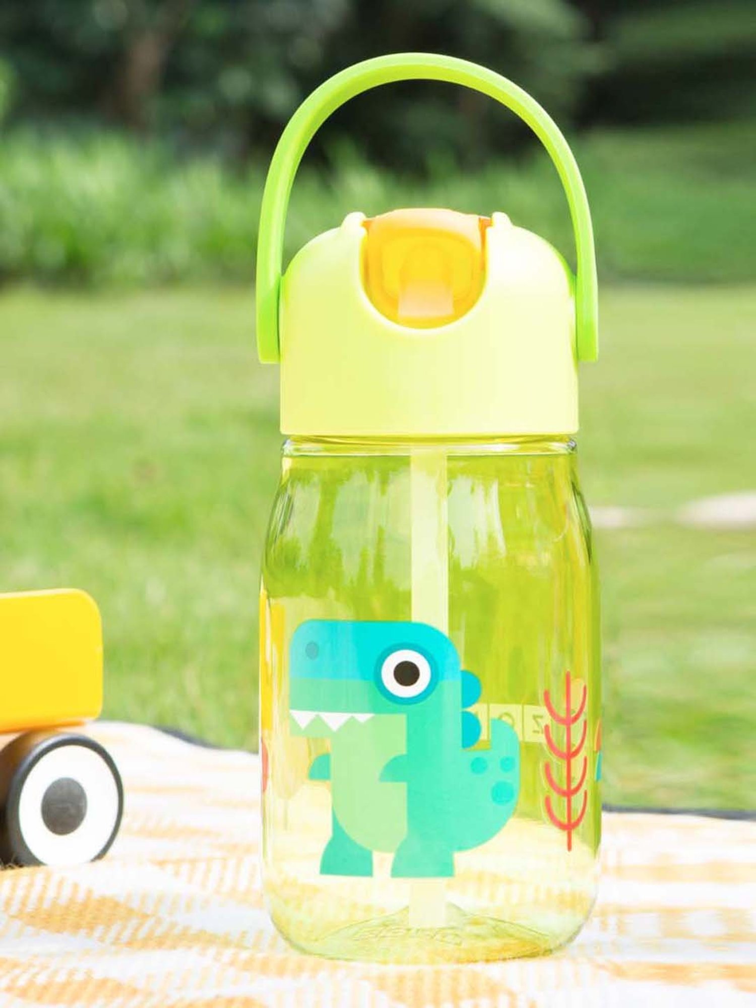 Zoku Light Green Straw Water Bottle for Kids (0.5L) - Set of 1