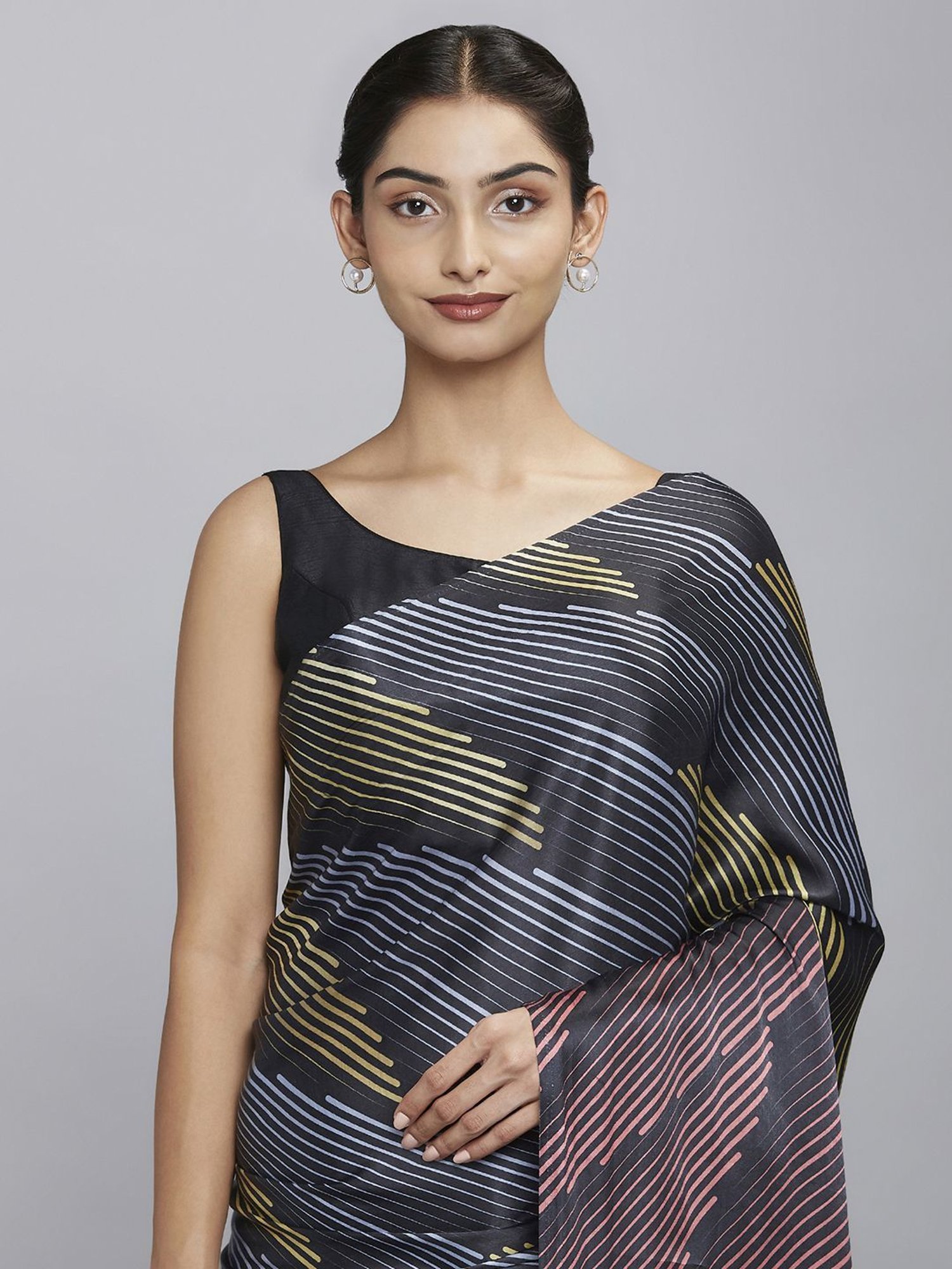 Navyasa Black Liva Satin Geometric Printed Saree With Coordinated Unstitched Blouse Piece