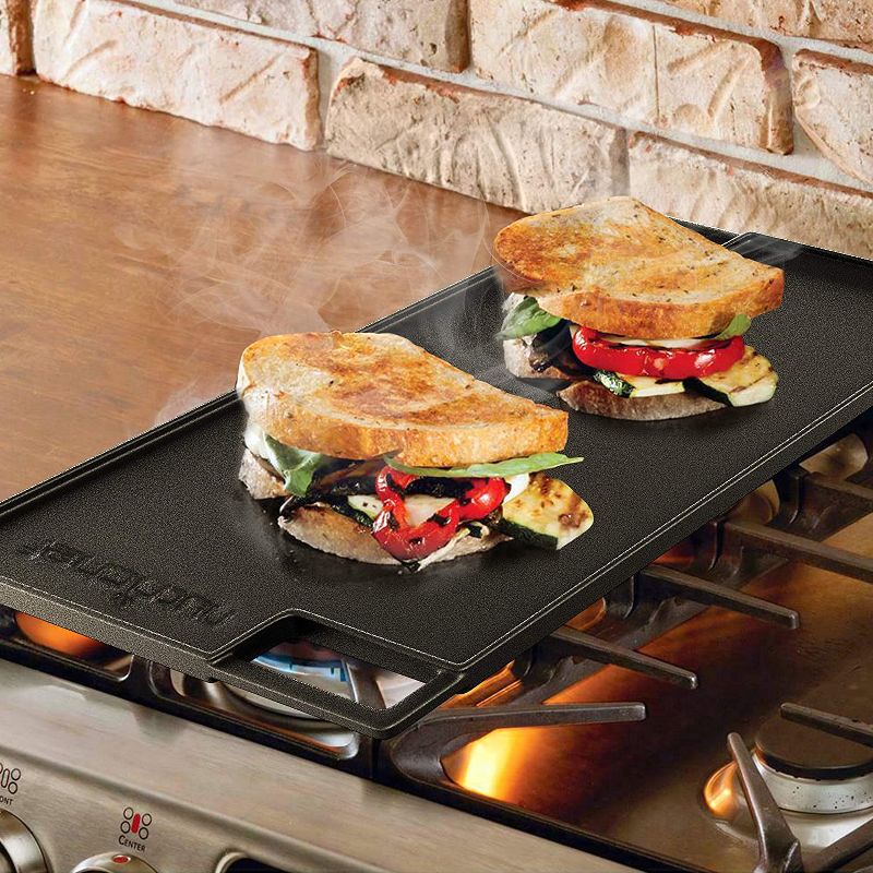 Lodge 10.5" Cast Iron Griddle