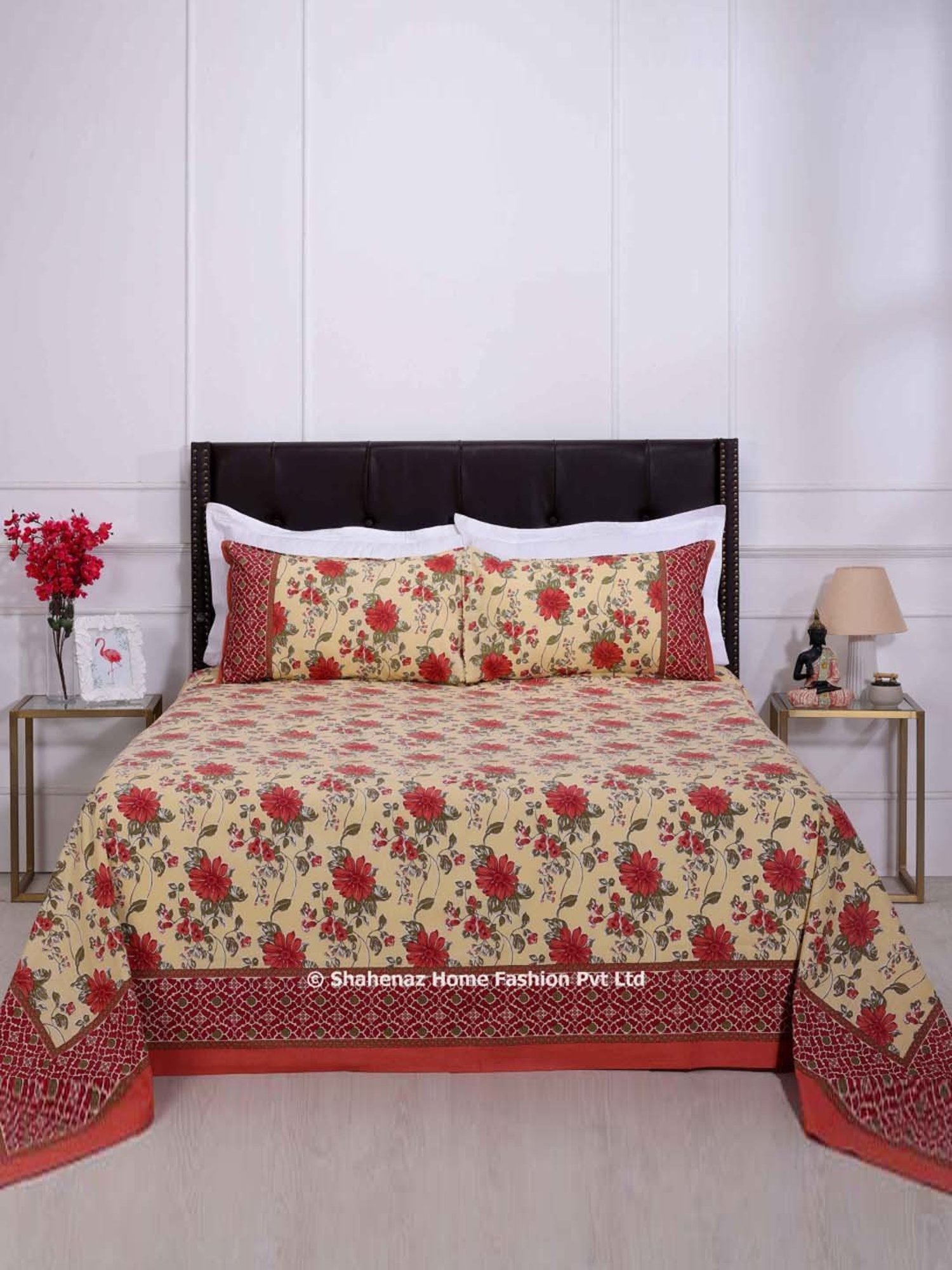 Shahenaz Red & Beige 120 TC Cotton Suhana Lily Double Bedsheet with 2 Pillow Covers