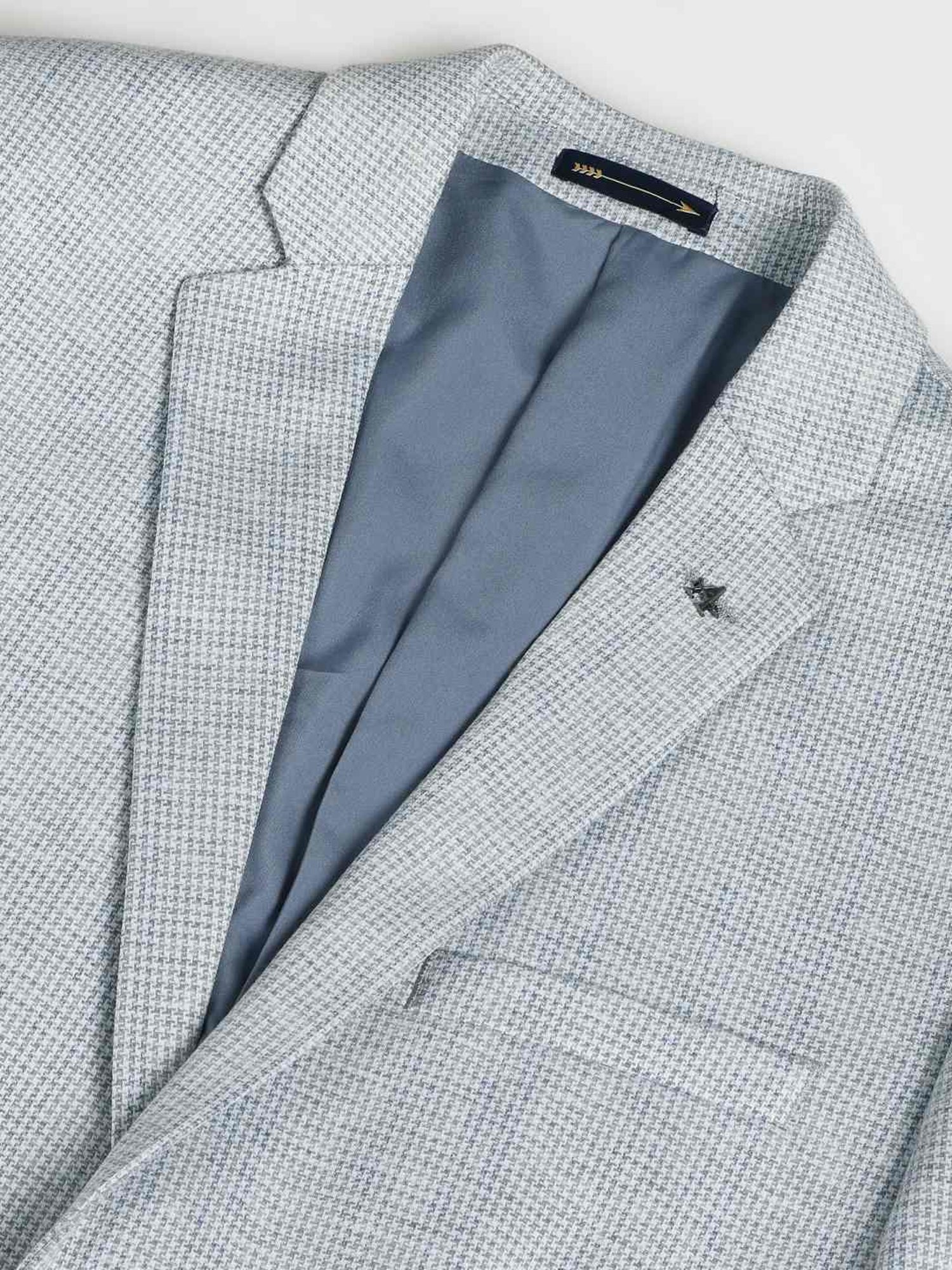 Arrow Sports Green Regular Fit Texture Waistcoat