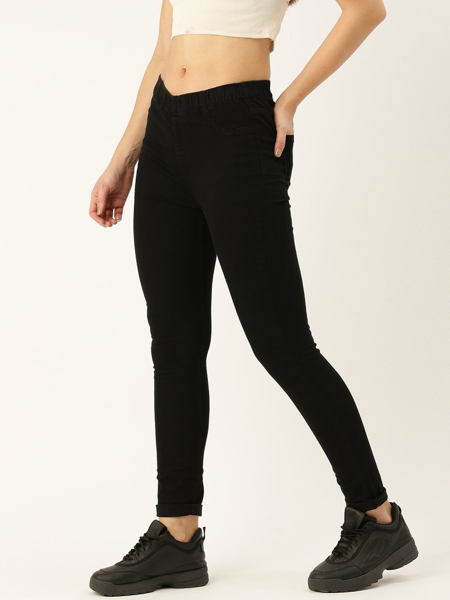 Amukti Black Mid Rise Jeggings